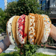 카페인중독 와플맛집!