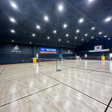 쾌적한 시설에서 배드민턴 한 판♥