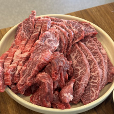 삼가식육식당에서 맛있는 식사해보세요!