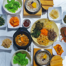 남원추어탕에서 맛있는 솥밥과 추어탕을 드셔보세요 :) ♥!!