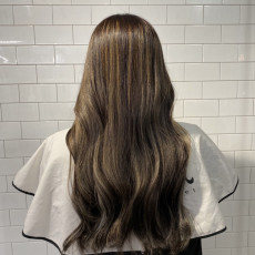 론썸헤이드 중앙대점에서 헤어스타일링 받아보세요♥