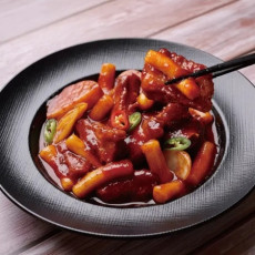 특제 비법 양념으로 만든 매콤폭립떡볶이♥