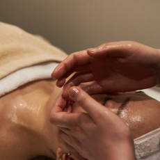 겨울철 피부관리는 에스테틱공간에서♥