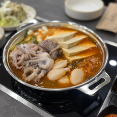고기동 두부가에서 맛있는 식사하세요♥