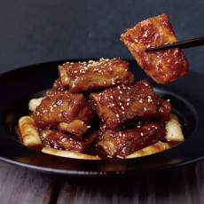 달콤한 감칠맛! 간장폭립떡볶이♥