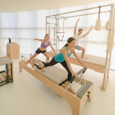 윤필라테스에서 그룹레슨 받아보세요!