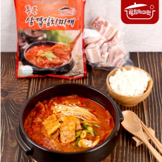 진짜 맛있는 김치로 만든 통큰 삼겹 김치찌개