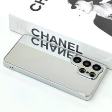 언제 어디서나 편리하게 사용하는 갤럭시 S26 울트라 미러케이스♥