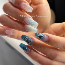 반디인하우스 병점점에서 네일 원컬러 받아보세요!