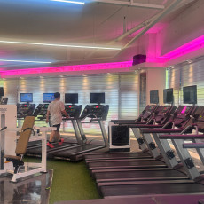 가온휘트니스 대화마을점에서 헬스 1개월 체험하고 가세요~!