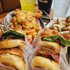 푸짐한 수제버거가 너무 맛있는 곳! 힘난다버거 동탄영천점으로★