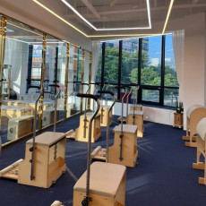 코코필라테스 송천점으로 오셔서 운동해보세요!