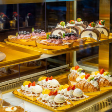 스완 카페 베이커리에서 맛있는 음료와 디저트 드세요♥