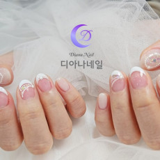 선릉 예쁜 네일아트집 찾는다면 디아나네일에서 체험해보세요~!