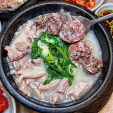 진리옥 향남본점에서 맛있는 식사하세요!