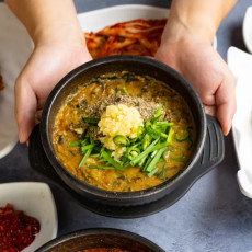 명품 우렁 추어탕 드셔보세요 !