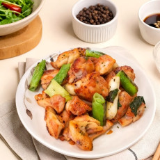 핫탄골목숯불에서 육즙가득 소금구이 드세요!