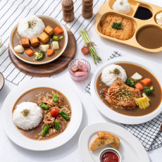 브릭커리에서 맛있는 함박스테이크 맛보세요 :)
