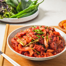 매콤,달콤,새콤한 홍어무침 드셔보세요!