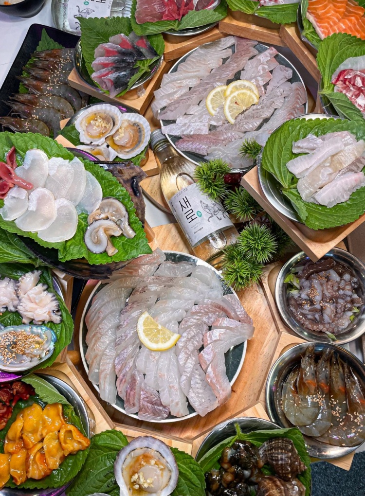 [서울/강서구] 회뜨는중 강서구청점에서 신선한 회를 맛보세요♥