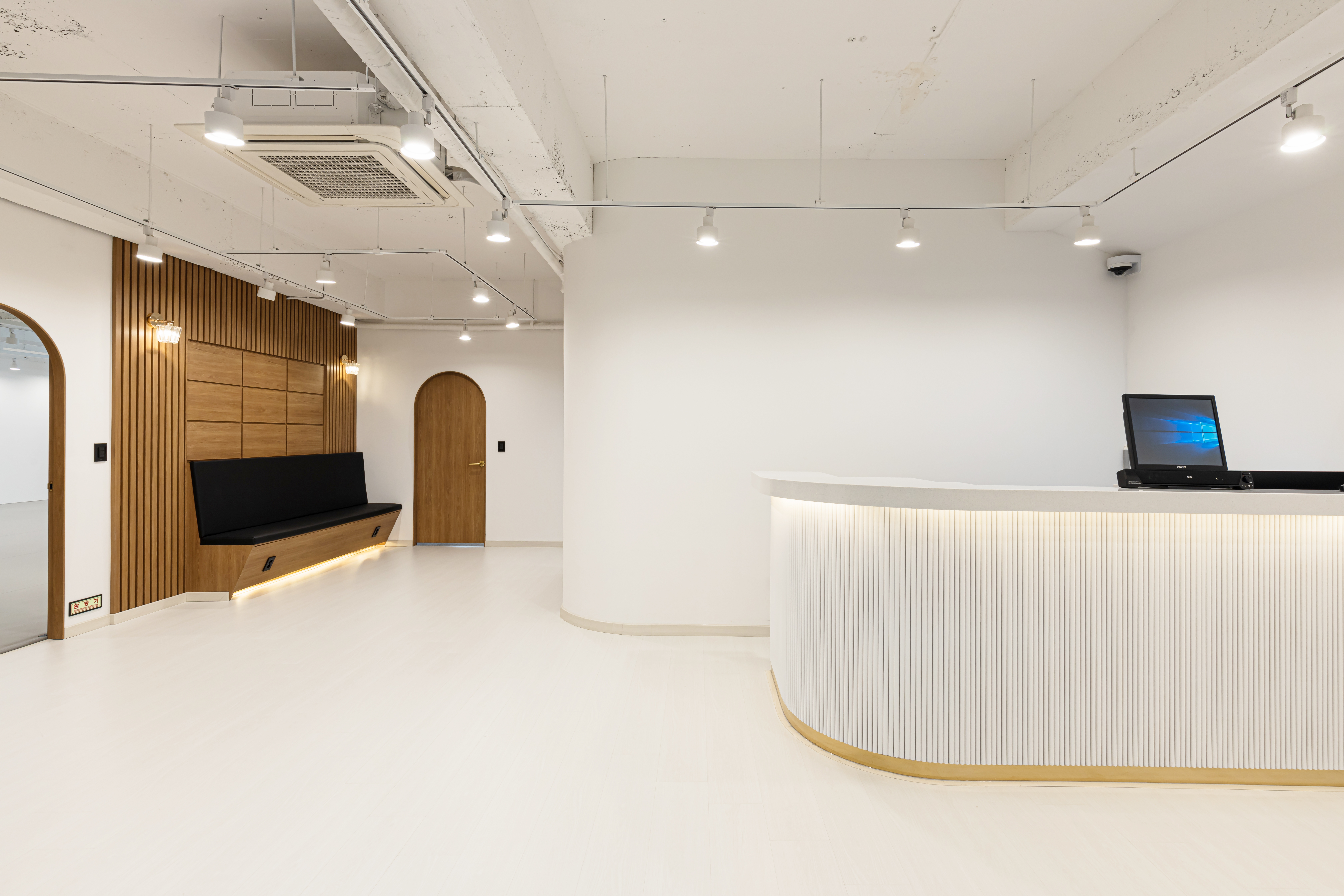 [서울/양천구(신월)] 필라테스로 유연성도 기르고, 요가로 재미도 더해보세요 ★