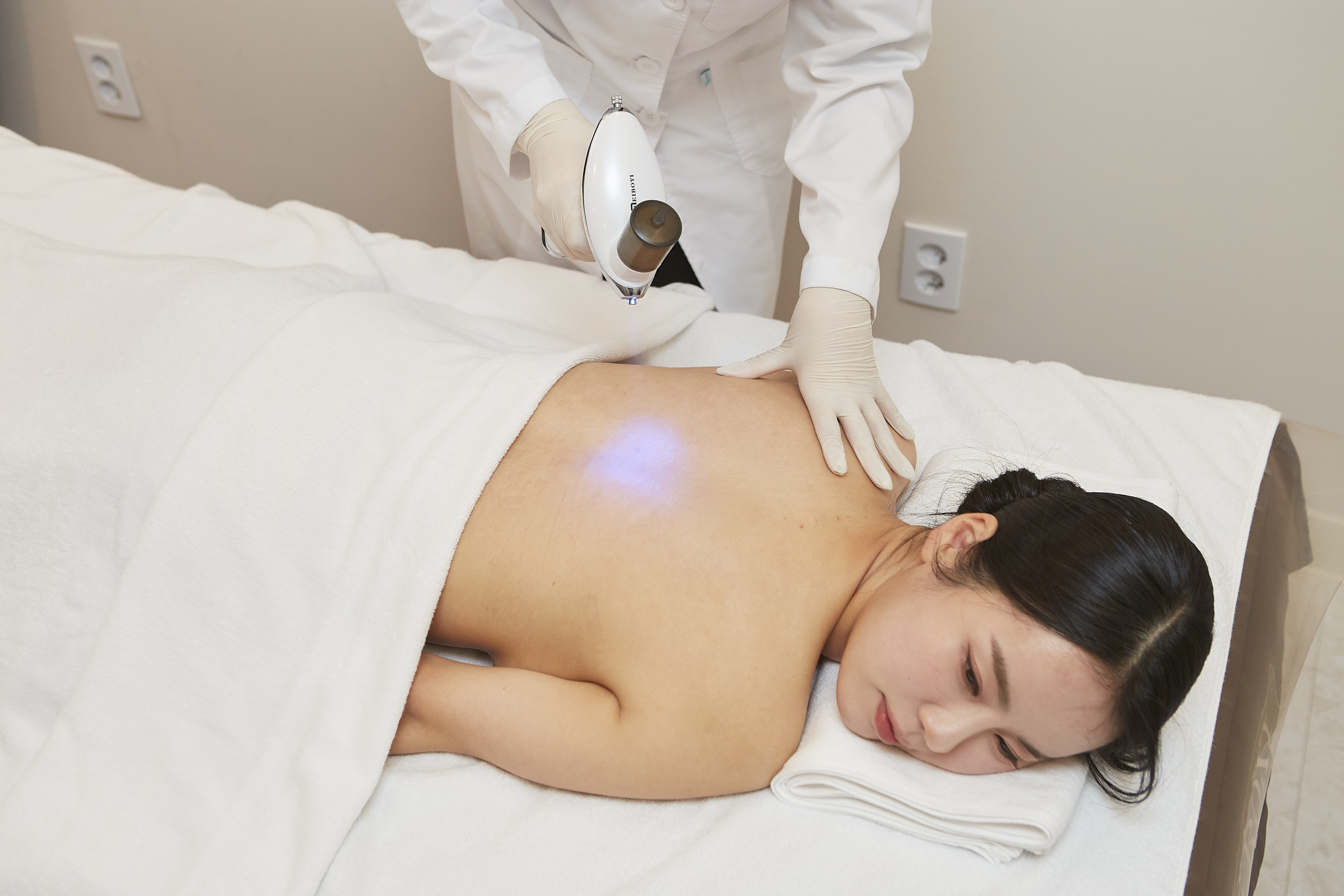 [서울/삼성] 더록시 삼성점에서 등 더마토닝 받아보세요♥