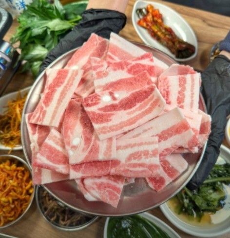 [경기/파주] 고소한 냉삼과 정갈한 반찬들을 맛보세요!