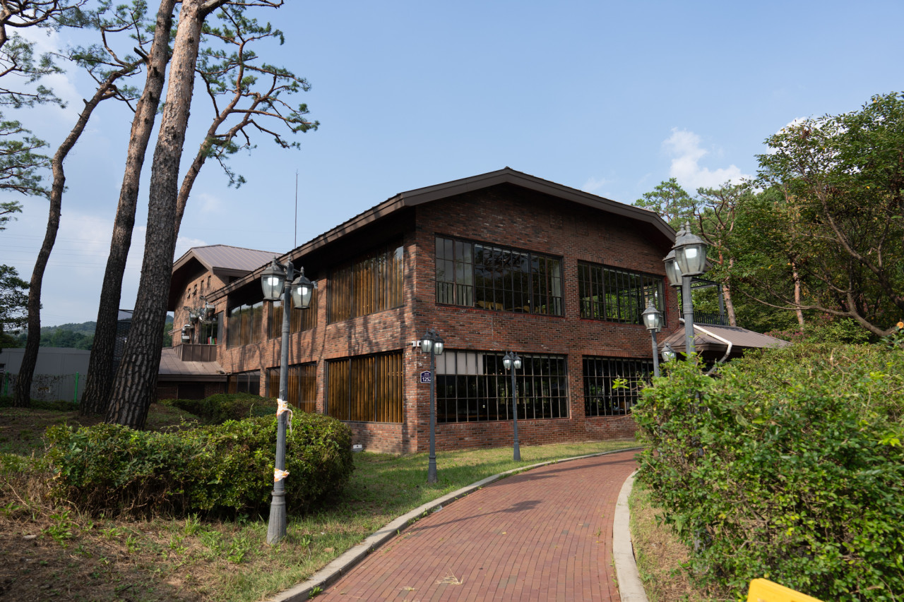 [클립/경기/수원] 대형 베이커리 카페 피첼로비앤디에서 도심속 여유를 느껴보세요